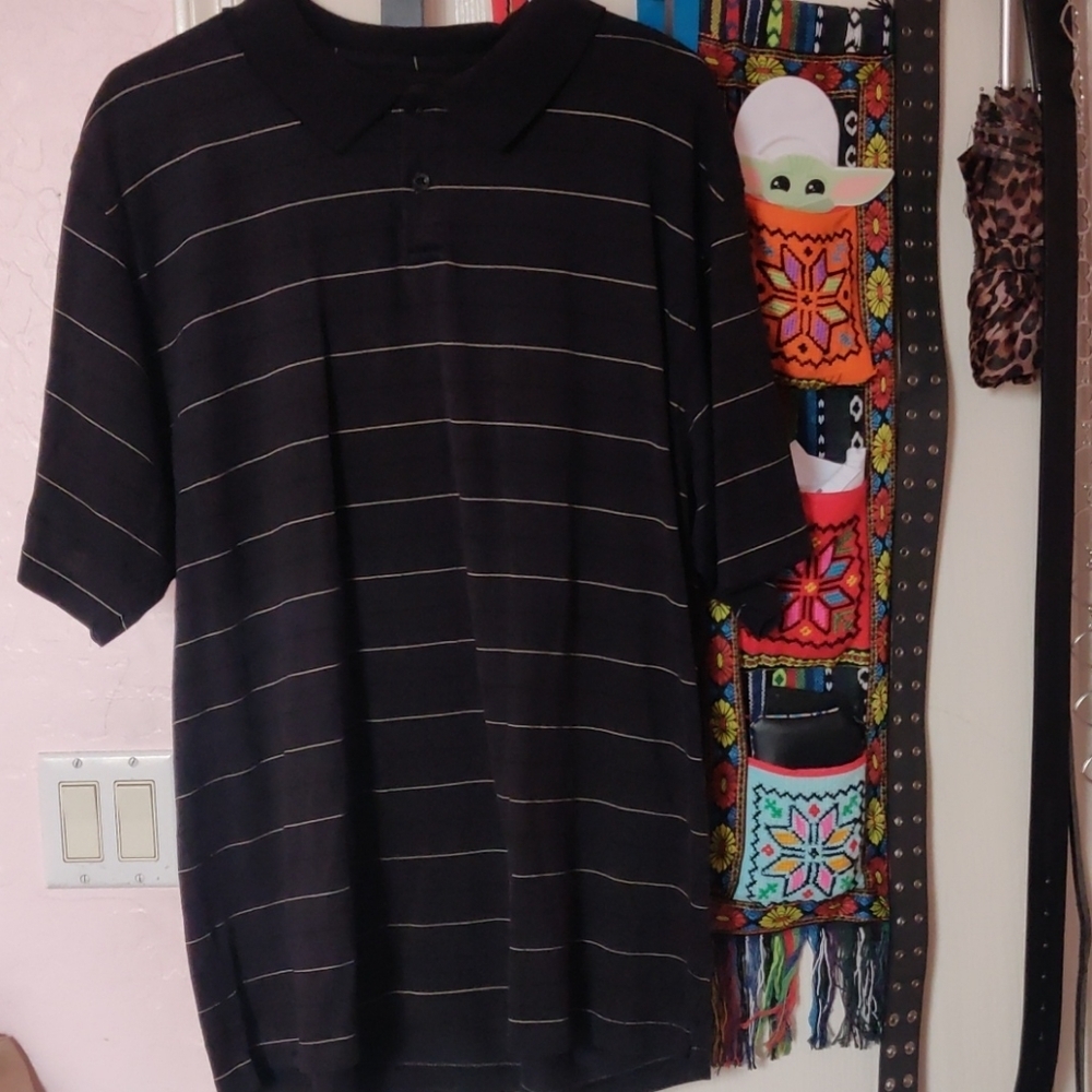 Men's arrow shirt